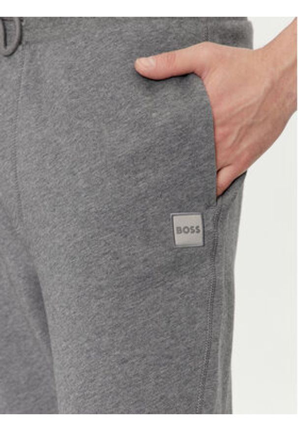 BOSS - Boss Spodnie dresowe Sestart 50509303 Szary Regular Fit. Kolor: szary. Materiał: bawełna