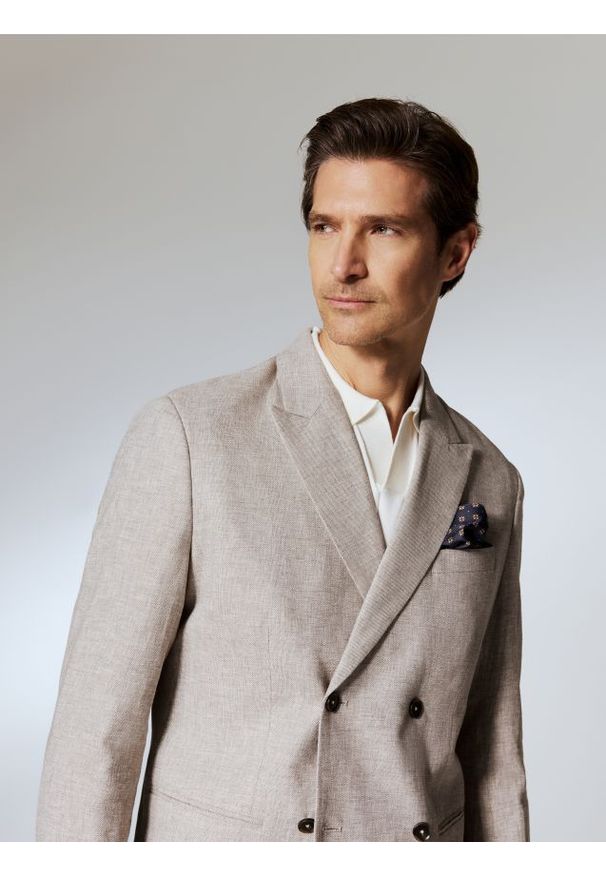 Reserved - Marynarka comfort z lnem - beżowy. Kolor: beżowy. Materiał: len