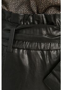 Answear Lab - Spodnie. Kolor: czarny. Materiał: tkanina, skóra. Wzór: gładki. Styl: wakacyjny #2