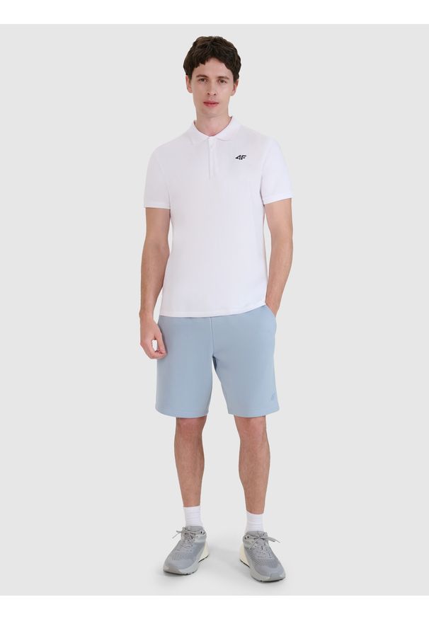 4f - 4F Koszulka polo regular męska - biała XL. Okazja: na co dzień. Typ kołnierza: polo. Kolor: biały. Materiał: bawełna, dzianina, jersey. Wzór: gładki, ze splotem. Styl: klasyczny, casual, sportowy