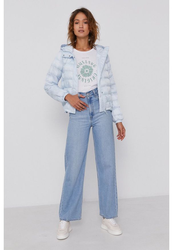 Levi's® - Levi's Kurtka A0675.0002 damska przejściowa. Okazja: na co dzień, na spotkanie biznesowe. Kolor: niebieski. Materiał: puch. Styl: biznesowy, casual