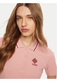 Guess Polo V5RP02 KCOK1 Różowy Regular Fit. Typ kołnierza: polo. Kolor: różowy. Materiał: bawełna #4