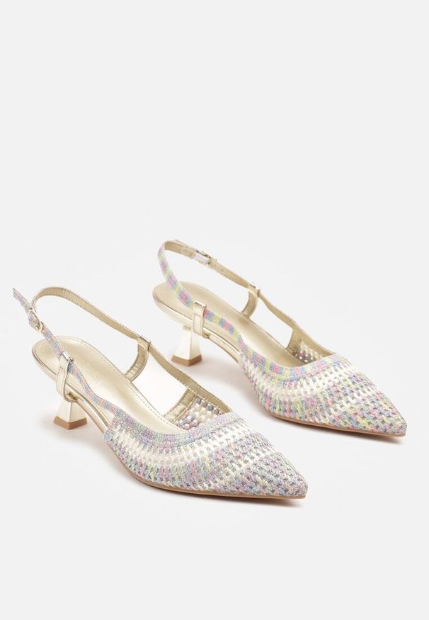 Renee - Beżowo-Różowe Plecione Sandały Sling-Back ze Sprzączką Ilorina. Okazja: na co dzień. Nosek buta: szpiczasty. Zapięcie: sprzączka. Kolor: beżowy. Wzór: ażurowy. Materiał: jedwab. Obcas: na obcasie. Styl: elegancki, casual. Wysokość obcasa: średni
