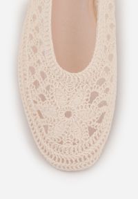 Renee - Beżowe Balerinki Vices z Szydełkową Cholewką i Wiązaniem Wokół Kostki Ernelia. Okazja: na co dzień. Kolor: beżowy. Materiał: jeans. Szerokość cholewki: normalna. Styl: elegancki, casual #3