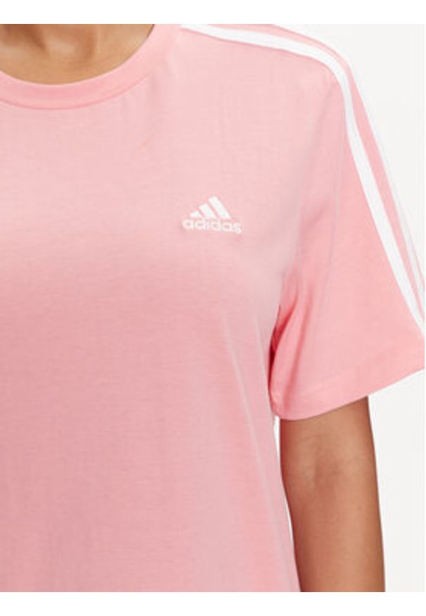 Adidas - adidas Sukienka codzienna Essentials 3-Stripes IY4242 Różowy Loose Fit. Okazja: na co dzień. Kolor: różowy. Materiał: bawełna. Typ sukienki: proste. Styl: casual