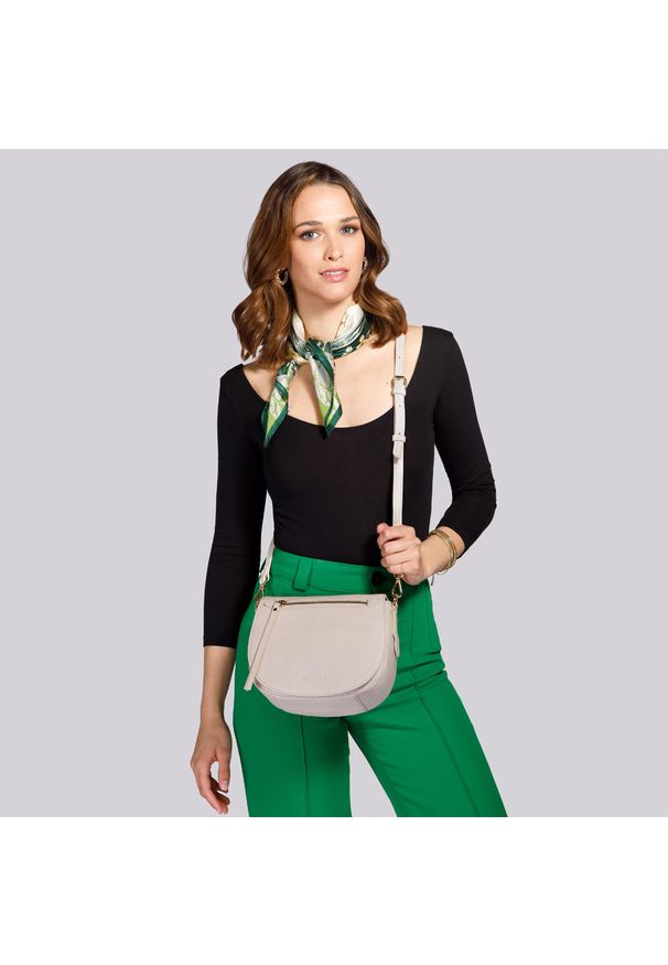 Wittchen - Damska listonoszka saddle bag z miękkiej skóry. Kolor: beżowy. Wzór: haft, aplikacja. Sezon: lato. Dodatki: z haftem. Materiał: skórzane. Styl: elegancki