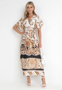 Born2be - Kremowo-Czarna Sukienka Maxi z Kopertowym Dekoltem i Gumką w Pasie w Orientalny Wzór Sierrina. Kolor: beżowy. Materiał: materiał. Typ sukienki: kopertowe. Długość: maxi #2