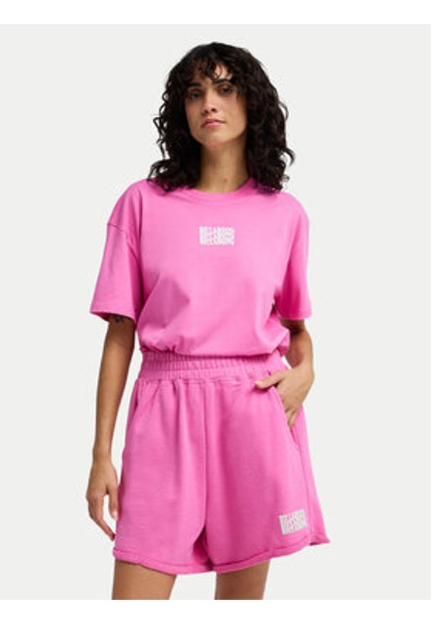 Billabong Szorty sportowe So Typical EBJFB03004 Różowy Loose Fit. Kolor: różowy. Materiał: bawełna