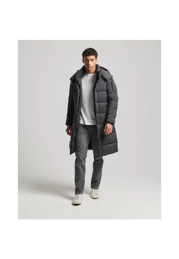 Długa kurtka Superdry Ripstop. Kolor: czarny. Materiał: nylon, poliester. Długość: długie. Sezon: zima