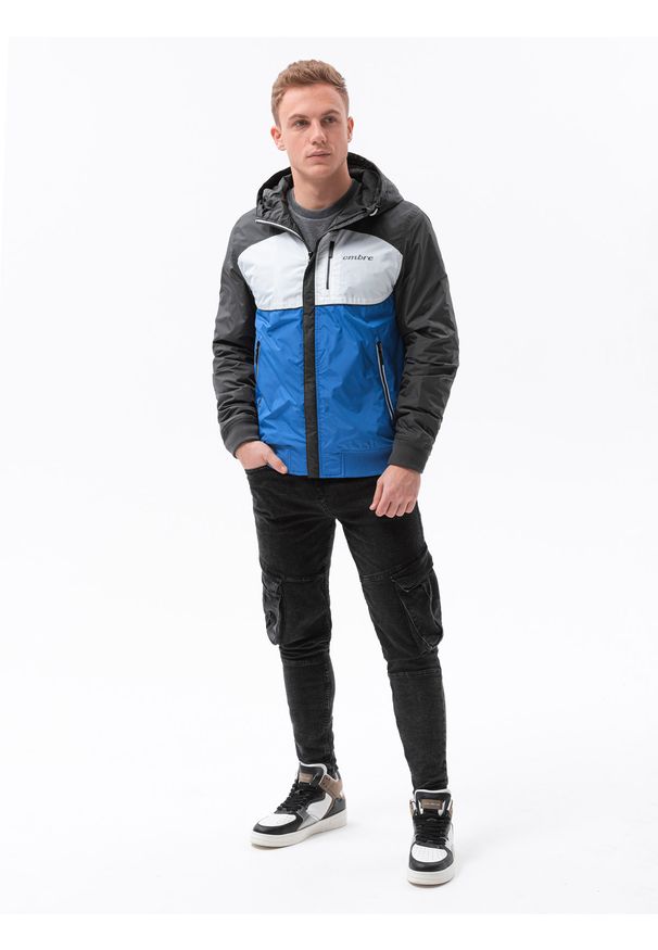 Niebieska kurtka Ombre Clothing z kapturem, na wiosnę