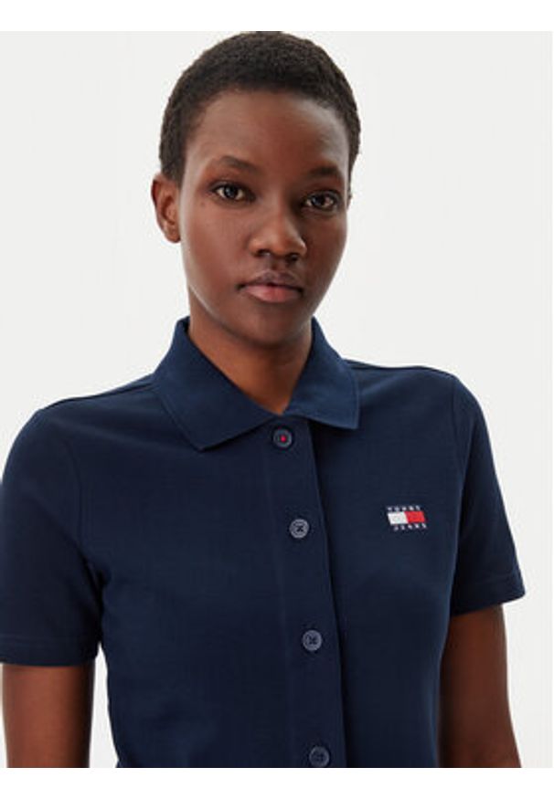 Tommy Jeans Sukienka codzienna Badge DW0DW20302 Granatowy Regular Fit. Okazja: na co dzień. Kolor: niebieski. Materiał: bawełna. Typ sukienki: proste. Styl: casual