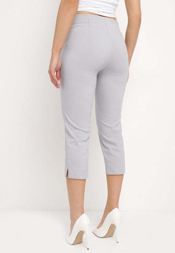 Born2be - Szare Spodnie o Długości 3/4 z Elastyczną Gumką w Pasie i Wiązaniem Cidasara. Kolor: szary