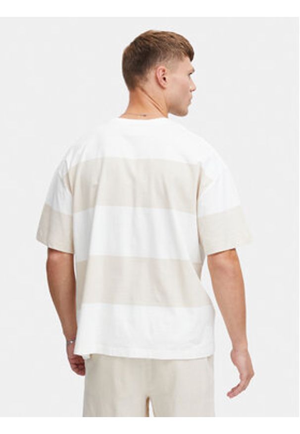 !SOLID - Solid T-Shirt Ijam 21108144 Beżowy Regular Fit. Kolor: beżowy. Materiał: bawełna