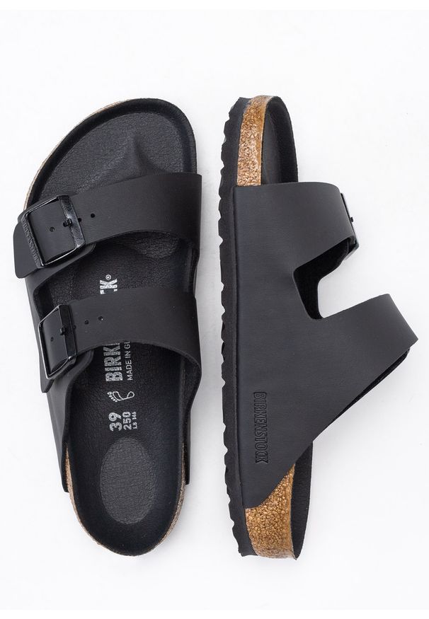Klapki unisex czarne Birkenstock Arizona BF. Okazja: na co dzień. Kolor: czarny. Materiał: materiał. Wzór: paski. Sezon: lato. Styl: elegancki, młodzieżowy, sportowy, klasyczny, casual