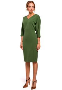 Sukienki.shop - Sukienka elegancka ołówkowa zbluzowana góra i dekolt V zielona. Okazja: do pracy. Kolor: zielony, niebieski. Typ sukienki: ołówkowe. Styl: elegancki #3