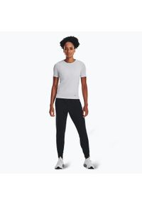 Spodnie treningowe damskie Under Armour Unstoppable Jogger. Kolor: czarny