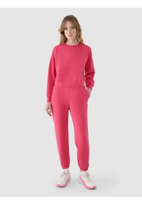 4f - 4F Spodnie dresowe joggery z modalem damskie - różowe XXL. Kolor: różowy. Materiał: dresówka. Wzór: gładki, ze splotem. Sport: fitness #1