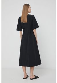 GESTUZ - Gestuz sukienka Bernadette kolor czarny midi rozkloszowana. Kolor: czarny. Materiał: tkanina, bawełna. Długość rękawa: krótki rękaw. Wzór: gładki. Typ sukienki: rozkloszowane. Długość: midi #2