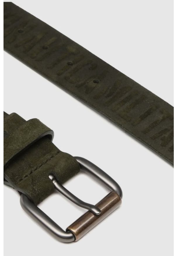 Aeronautica Militare - AERONAUTICA MILITARE Skórzany zielony pasek męski z wypukłymi napisami, Rozmiar 105. Kolor: zielony. Materiał: skóra. Wzór: napisy