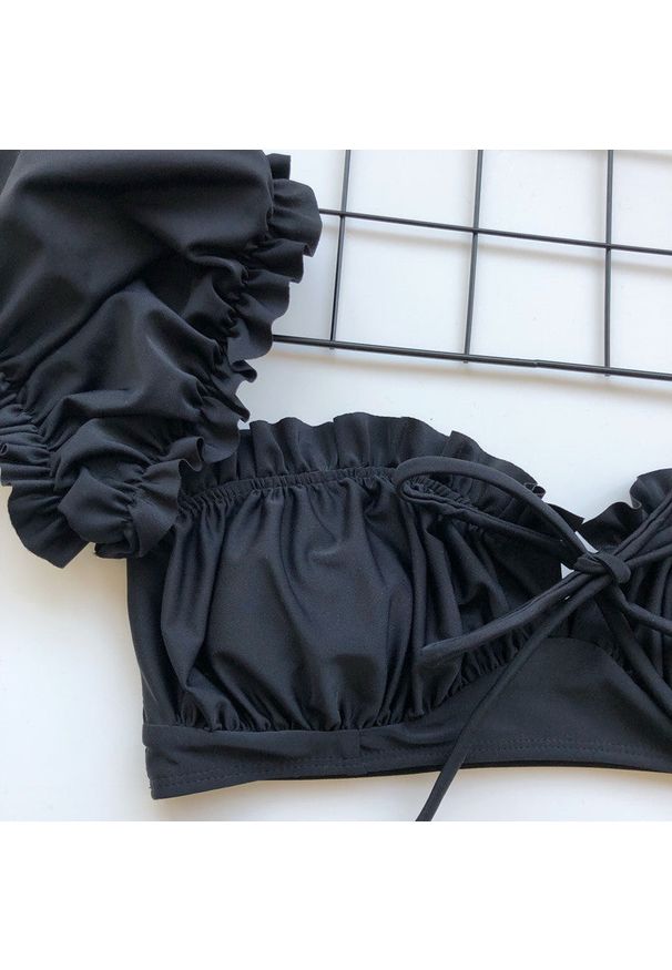 Intica - Bikini z rękawkiem na lato z trwałego materiału Saskia. Kolor: czarny. Materiał: materiał