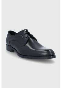 Karl Lagerfeld Półbuty skórzane męskie kolor czarny. Nosek buta: okrągły. Zapięcie: sznurówki. Kolor: czarny. Materiał: skóra