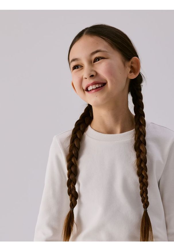 Reserved - Gładka koszulka - złamana biel. Materiał: bawełna. Wzór: gładki