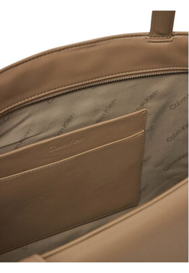 Calvin Klein Torebka Ck Medium Shopper K60K612811 Beżowy. Kolor: beżowy. Materiał: skórzane