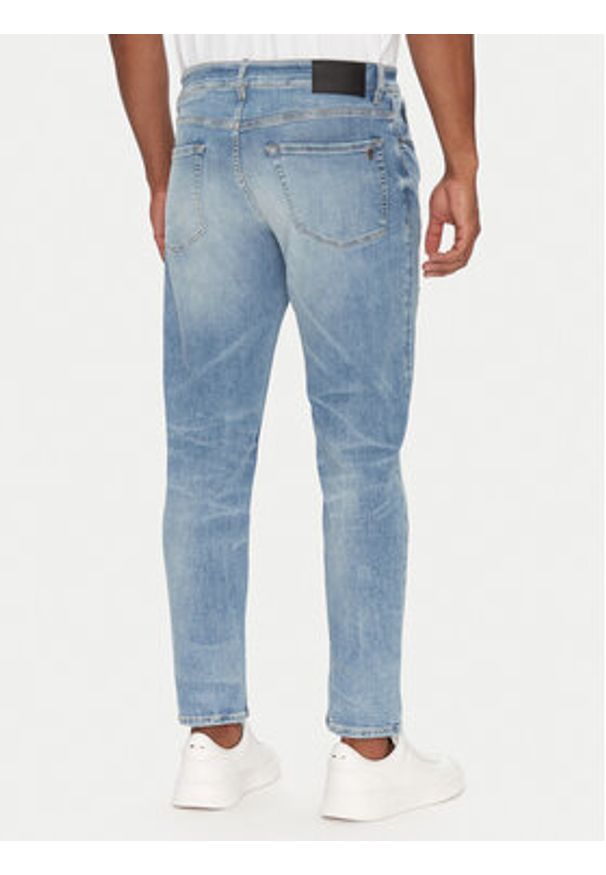 BOSS Jeansy Onyx 50537817 Niebieski Tapered Fit. Kolor: niebieski