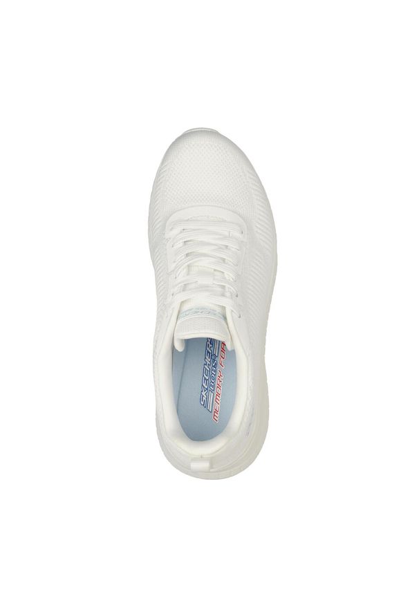 skechers - Buty do chodzenia damskie Skechers 117209SAGE. Kolor: biały. Materiał: guma, materiał, tkanina, syntetyk. Szerokość cholewki: normalna. Sport: turystyka piesza
