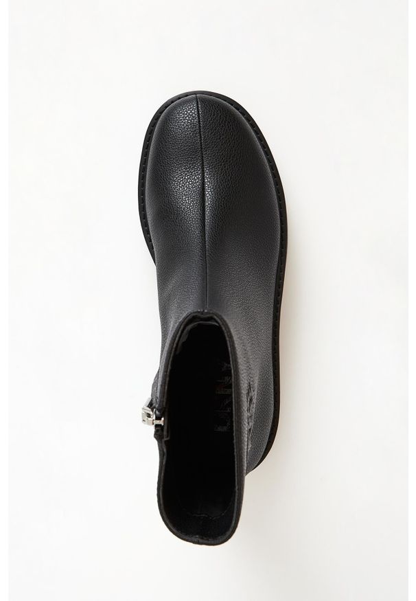 Botki damskie skórzane DKNY. Materiał: skóra