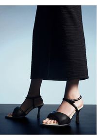 Gino Rossi Sandały SEWILLA-02 Czarny. Kolor: czarny. Materiał: skóra #8