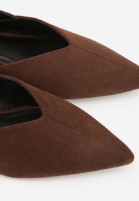 Renee - Brązowe Sandały Typu Slingback z Wyciętą Cholewką Phellilea. Zapięcie: pasek. Kolor: brązowy #5