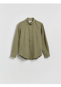 Reserved - Strukturalna koszula regular fit - oliwkowy. Kolor: oliwkowy. Materiał: tkanina, bawełna #1