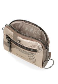 Portfel damski Anekke, z ozdobnym nadrukiem i metalowym logo zapinany na suwak wyposażony w przegrody na karty kieszeń na monety oraz miejsce na bank. Kolor: beżowy. Wzór: nadruk #6