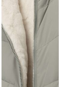 Abercrombie & Fitch kurtka dwustronna dziecięca kolor zielony. Okazja: na co dzień. Typ kołnierza: kaptur. Kolor: zielony. Materiał: poliester. Styl: casual #3