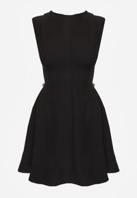 Born2be - Czarna Elegancka Sukienka Bez Rękawów Zdobiona Przypinkami w Talii Rhaegina. Okazja: na co dzień. Kolor: czarny. Długość rękawa: bez rękawów. Wzór: aplikacja. Typ sukienki: rozkloszowane, proste. Styl: elegancki #4