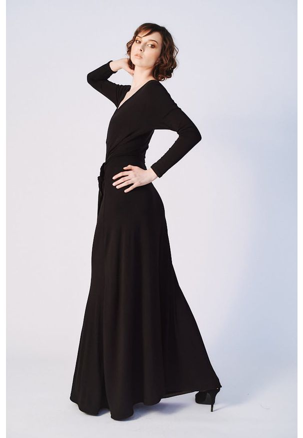 Czarna sukienka Hultaj Polski do domu, elegancka, prosta
