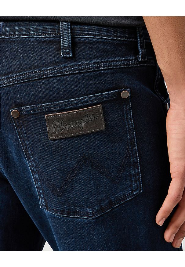 Wrangler - MĘSKIE SPODNIE JEANSOWE WRANGLER GREENSBORO INDIGO NOIR 112357411