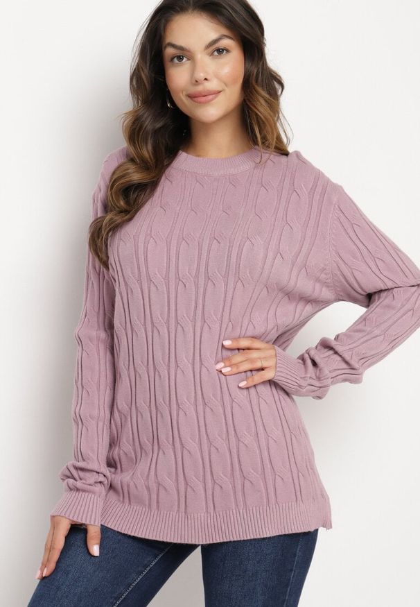 Born2be - Fioletowy Sweter z Wiskozą i Ozdobnym Splotem Savria. Okazja: na co dzień. Kolor: fioletowy. Materiał: wiskoza. Wzór: ze splotem. Styl: klasyczny, casual