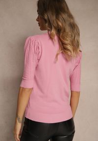 Renee - Różowy Półgolf Ozdobiony Ażurowymi Wstawkami Unisena. Okazja: na co dzień. Kolor: różowy. Materiał: jeans. Wzór: ażurowy, aplikacja. Styl: casual