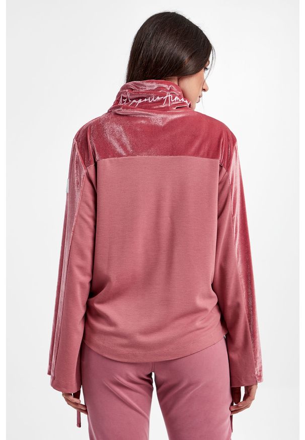 EA7 Emporio Armani - Bluza dresowa damska EA7 EMPORIO ARMANI. Typ kołnierza: golf. Materiał: dresówka, welur