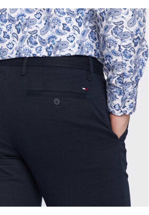 TOMMY HILFIGER - Tommy Hilfiger Chinosy Core Denton MW0MW28884 Granatowy Straight Fit. Kolor: niebieski. Materiał: bawełna