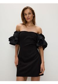 Reserved - Sukienka mini - czarny. Kolor: czarny. Materiał: tkanina. Wzór: gładki. Długość: mini