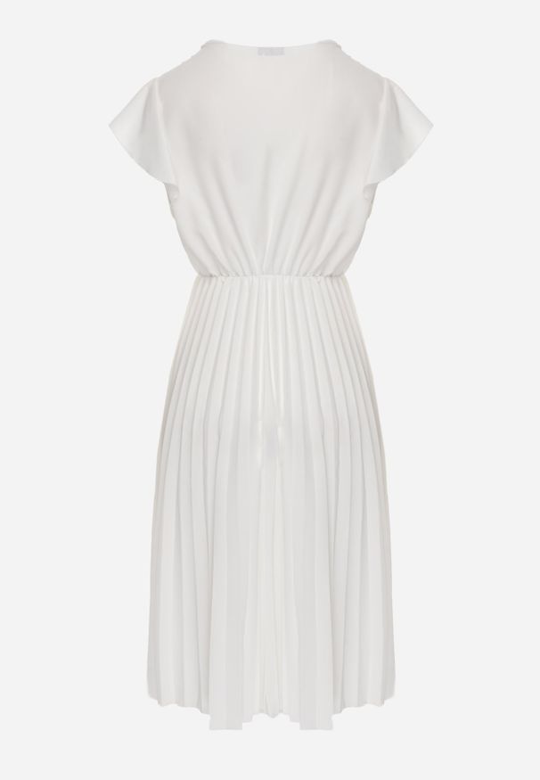 Renee - Biała Midi Sukienka o Rozkloszowanym Fasonie z Kopertowym Dekoltem i Plisami Axanntia. Kolor: biały. Typ sukienki: kopertowe. Długość: midi