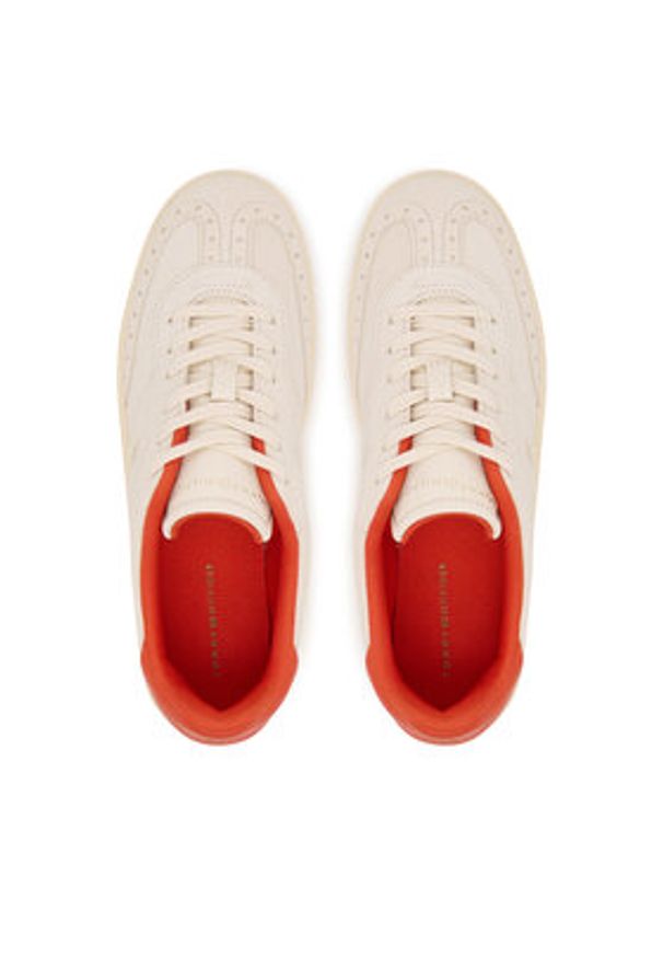 TOMMY HILFIGER - Tommy Hilfiger Sneakersy Heritage FW0FW08822 Écru. Materiał: skóra, zamsz
