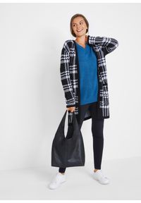 bonprix - Sweter dzianinowy z dekoltem w serek Oversized Fit. Typ kołnierza: dekolt w serek. Kolor: niebieski. Materiał: dzianina