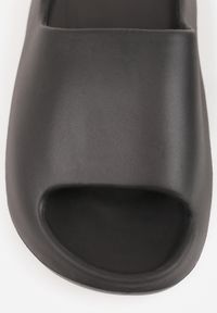 Renee - Czarne Piankowe Klapki z Grubą Podeszwą i Szerokim Paskiem Zamila. Okazja: na co dzień, na plażę. Kolor: czarny. Styl: elegancki, sportowy, casual #3