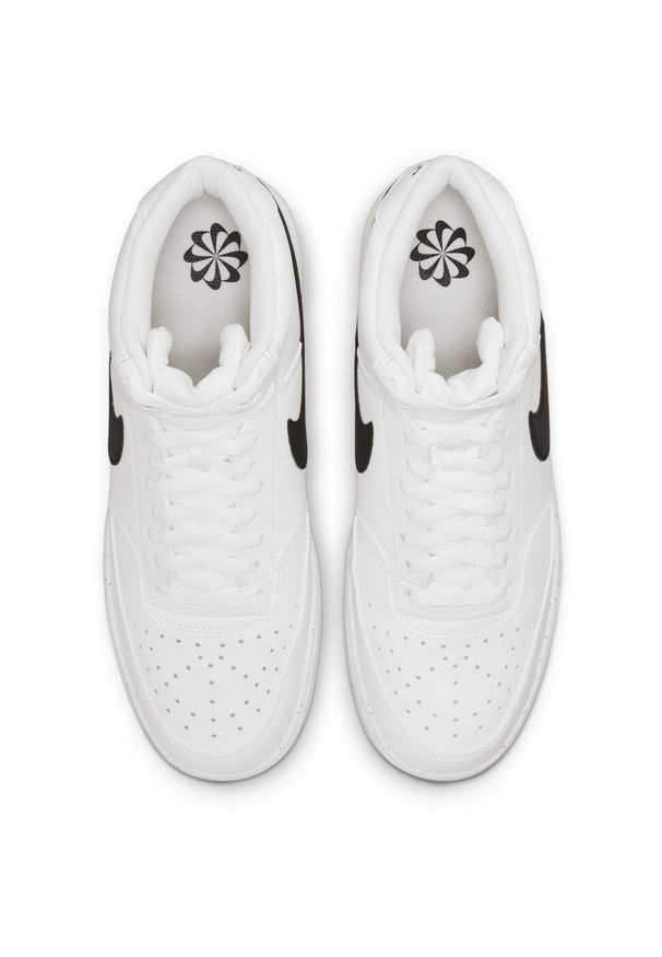 Buty do chodzenia męskie Nike Court Vision Mid NN. Zapięcie: sznurówki. Kolor: wielokolorowy, czarny, brązowy, pomarańczowy, biały. Materiał: skóra, syntetyk, materiał, tkanina. Szerokość cholewki: normalna. Model: Nike Court. Sport: turystyka piesza