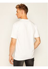 Vans T-Shirt Mn Off The Wall Cl VN0A49R7 Biały Regular Fit. Kolor: biały. Materiał: bawełna #4