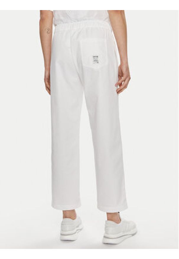 Champion Szorty sportowe 117202 Biały Relaxed Fit. Kolor: biały. Materiał: bawełna